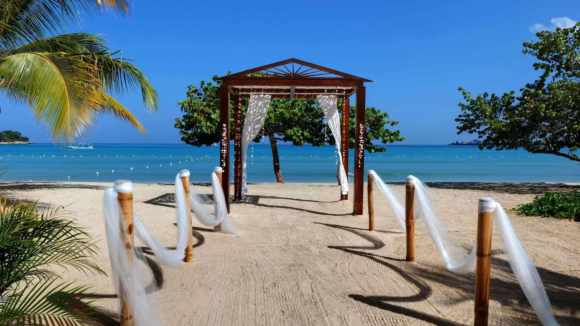 Отель Couples Negril (Adults Only)